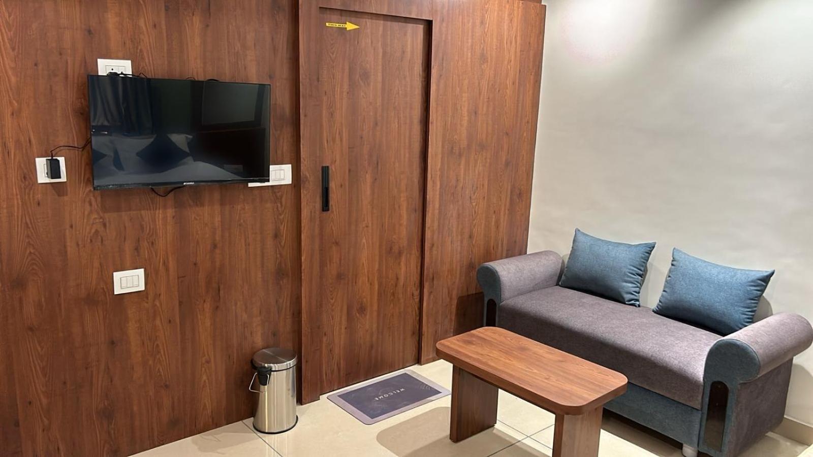 Hotel Omkareshwar Inn Deoghar Eksteriør billede