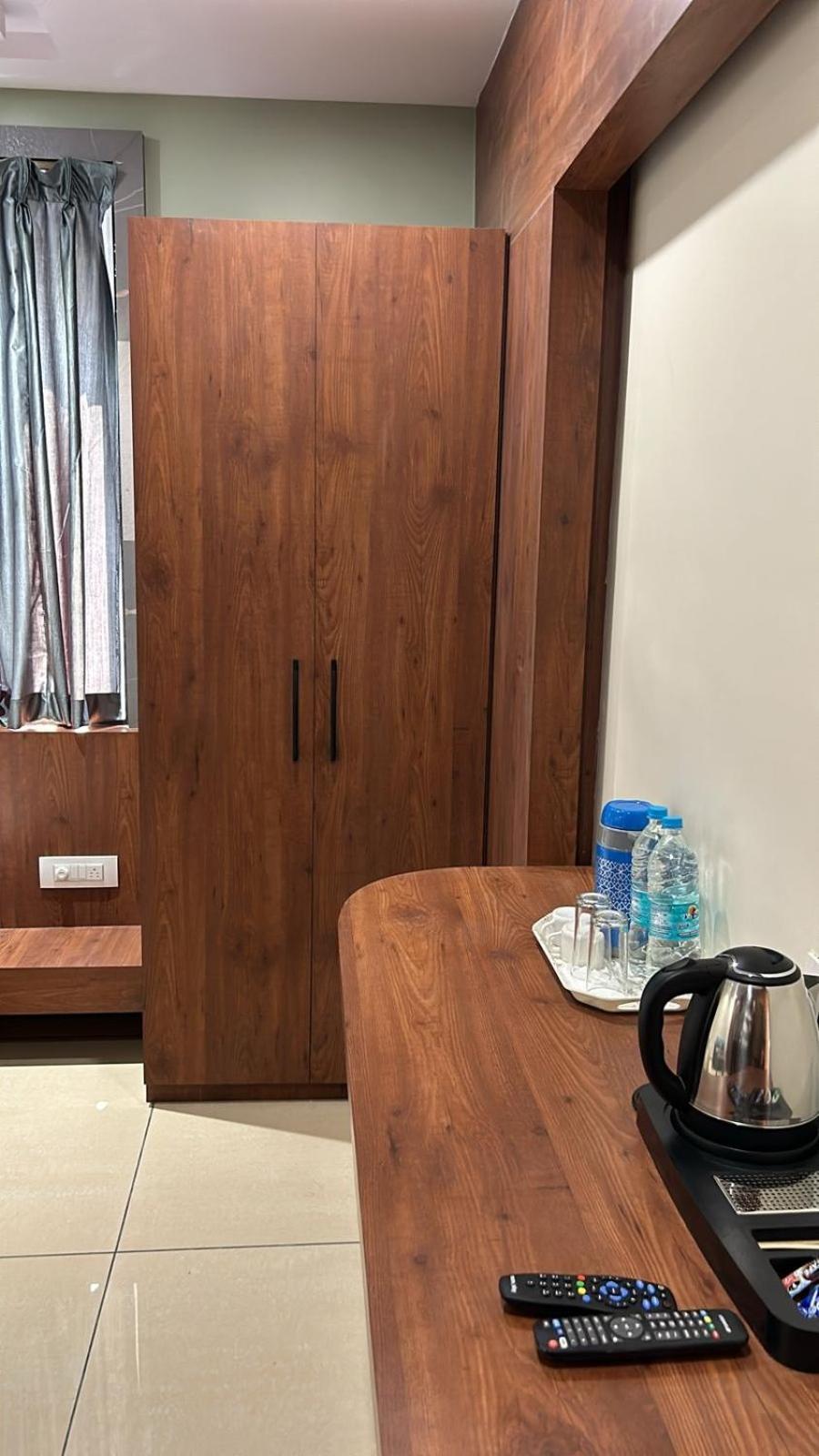Hotel Omkareshwar Inn Deoghar Eksteriør billede